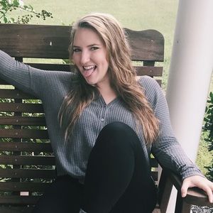 Meet your Posher, Madison